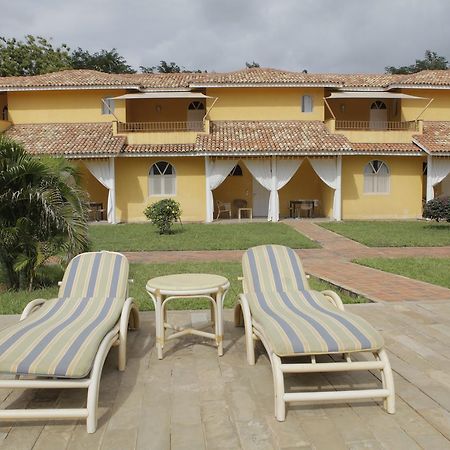 Mwembe Resort Малинди Экстерьер фото